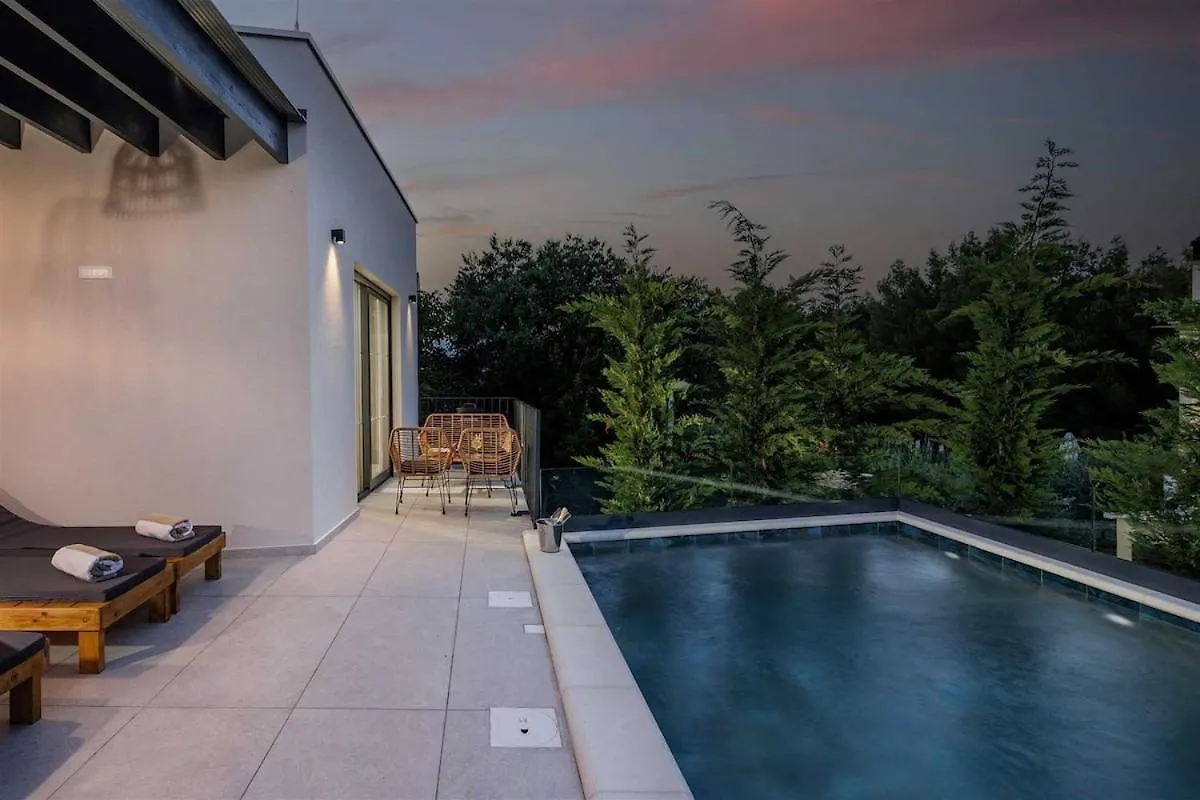 Villa Medellin Pridraga クロアチア